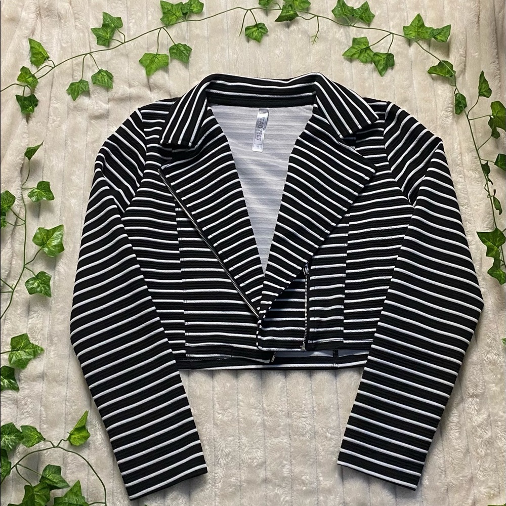 Black and white stripe stylish jacket